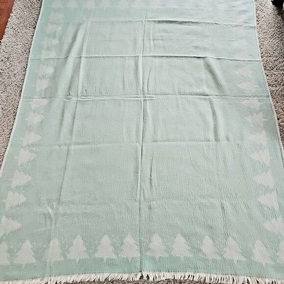 Antonio Salgado Jacquard Christmas Blanket Soft Green Fuzzy Trees Cotton - Picture 7 of 10
